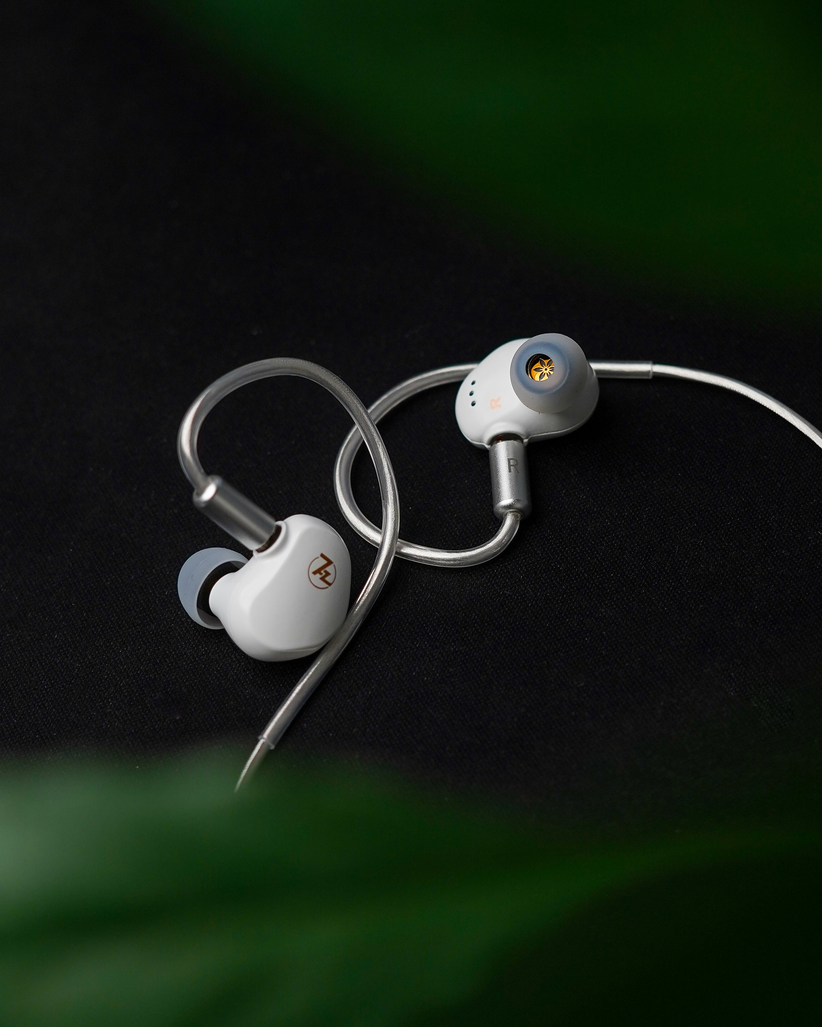 7Hz G1 Gaming IEM – Precision Sound for Gamers